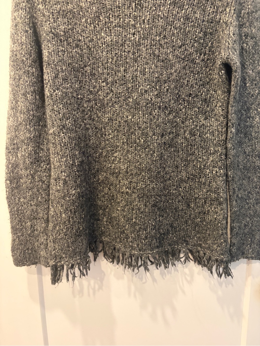 Y2K Women’s Gray Fringe Hem Knit Sweater - Picture 4 of 13
